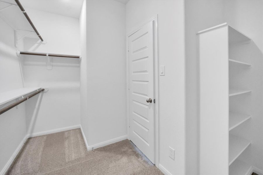 Image 4 of a home in . Image 4 of a home in .