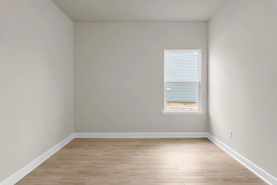Spacious, unfurnished interior of a new home in Watson Hill, Summerville (Image 13).