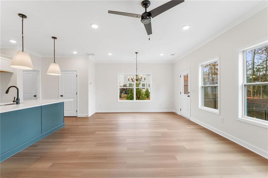 Spacious, unfurnished interior of a new home in Cherokee Township, Acworth (Image 13).