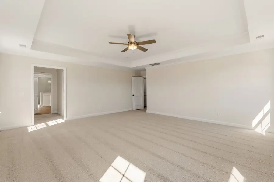 Spacious, unfurnished interior of a new home in Ridgecrest at Midway, Anderson (Image 28).
