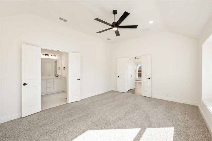 Spacious, unfurnished interior of a new home in Georgetown at Kings Fort, Kaufman (Image 29).
