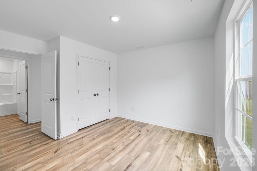 Spacious, unfurnished interior of a new home in Cleveland Hill, Shelby (Image 23).