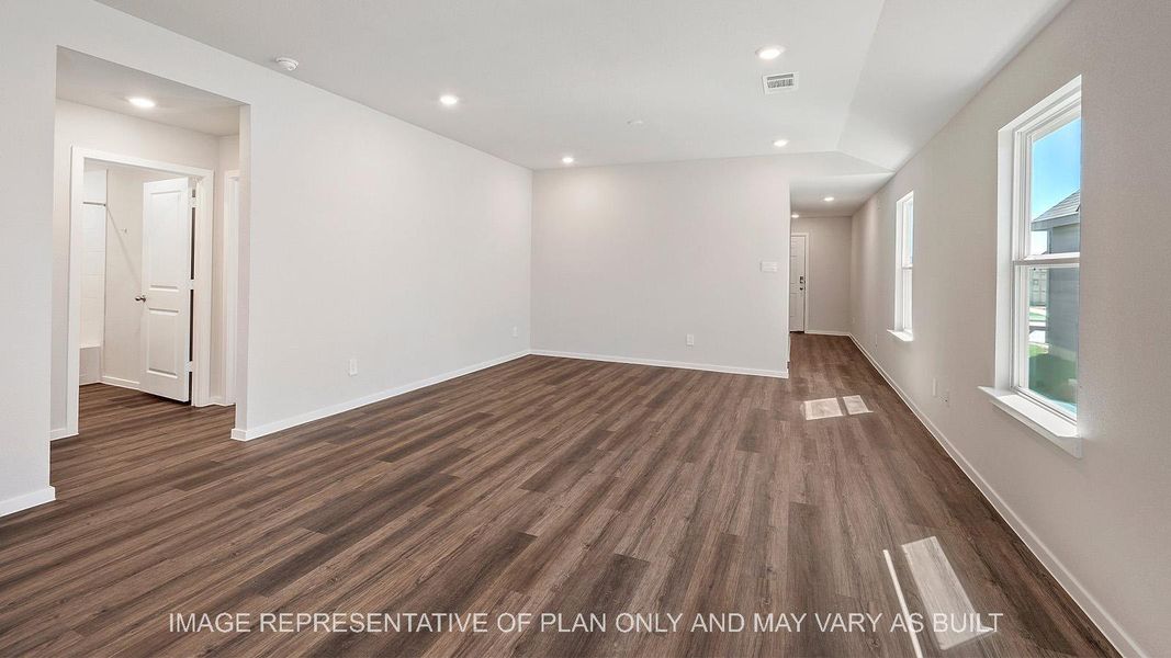 Spacious, unfurnished interior of a new home in Midtown Reserve, College Station (Image 10).