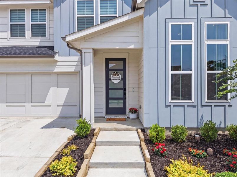Exterior details and patio area of a home in , Argyle (Image 24).