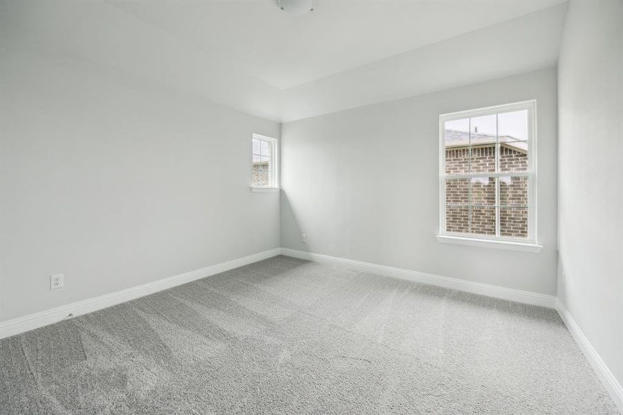 Spacious, unfurnished interior of a new home in Bellagio, Forney (Image 11).