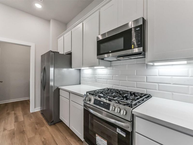 Furnished interior view inside a new home in River Ranch Meadows, Dayton (Image 17).