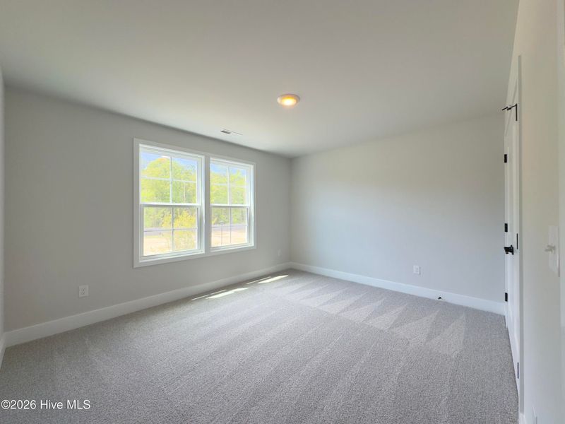Spacious, unfurnished interior of a new home in Autumn Trail, Bolivia (Image 19).