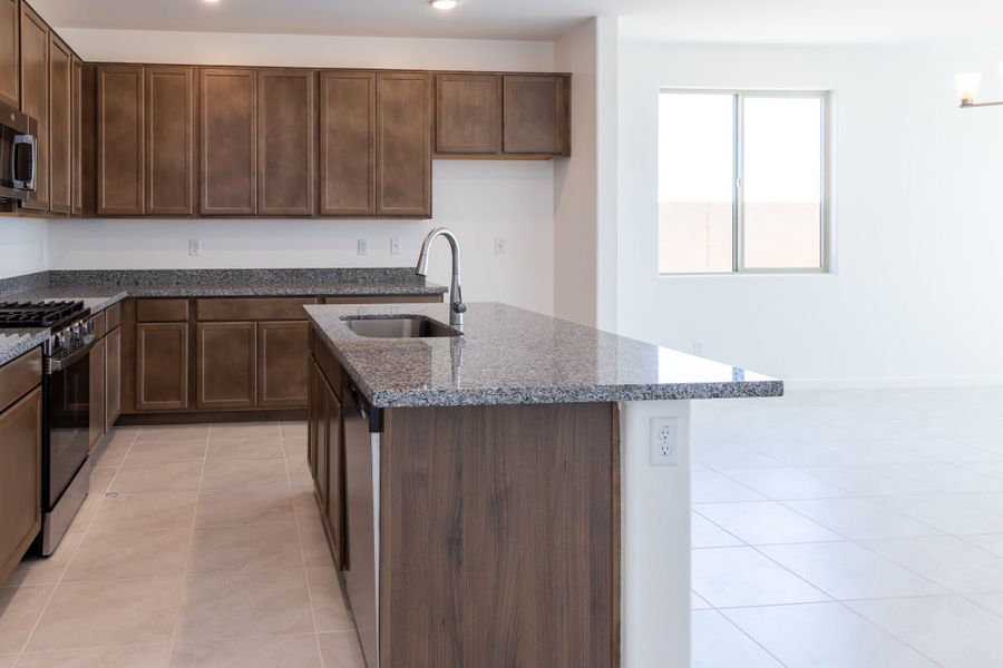 Furnished interior view inside a new home in Rancho Santa Rosa, Maricopa (Image 8).