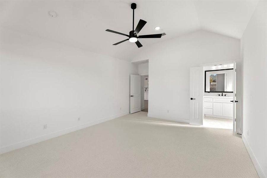 Spacious, unfurnished interior of a new home in Valencia on The Lake, Little Elm (Image 25).