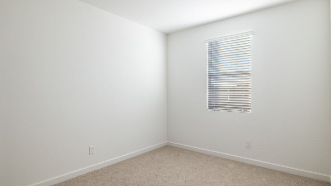 Spacious, unfurnished interior of a new home in Aloravita, Peoria (Image 36).