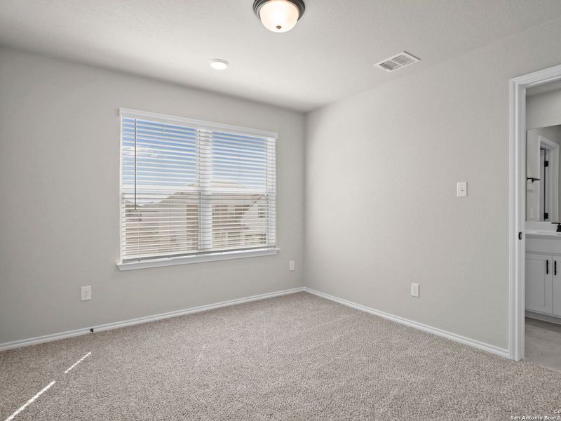 Spacious, unfurnished interior of a new home in Horizon Pointe, Converse (Image 36). Spacious, unfurnished interior of a new home in Horizon Pointe, Converse (Image 36).