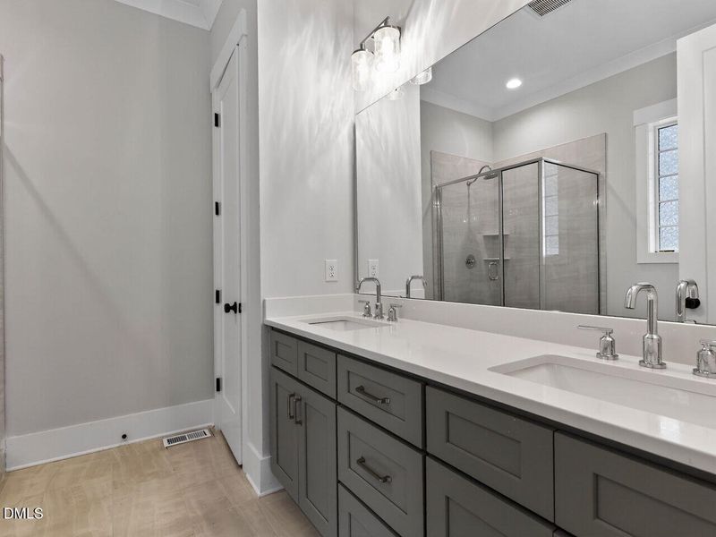 018-1280x960-master-bathroom 018-1280x960-master-bathroom