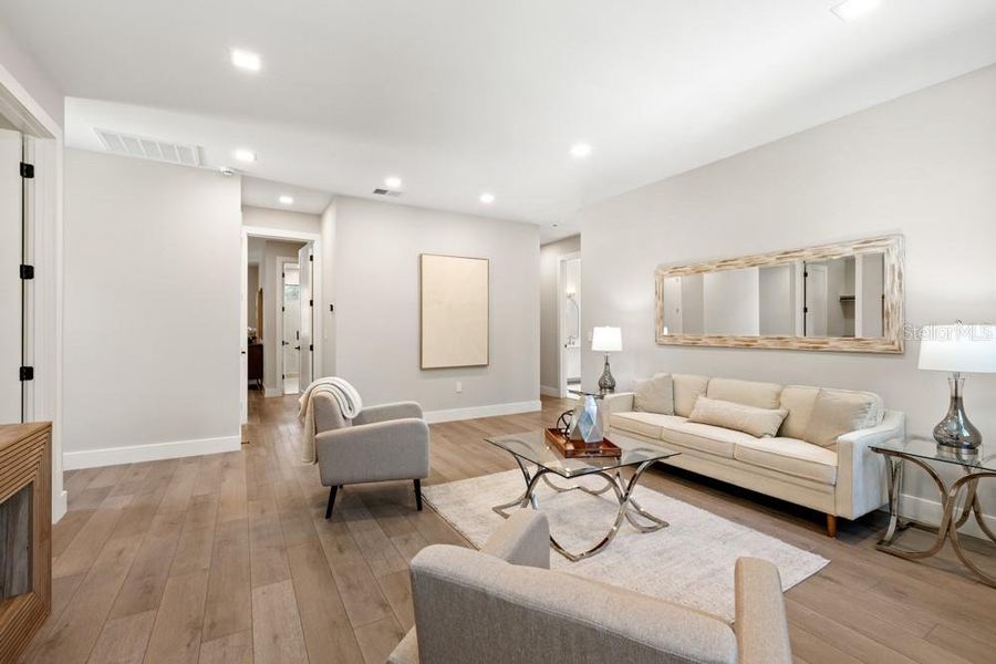 Furnished interior view inside a new home in , Orlando (Image 8).