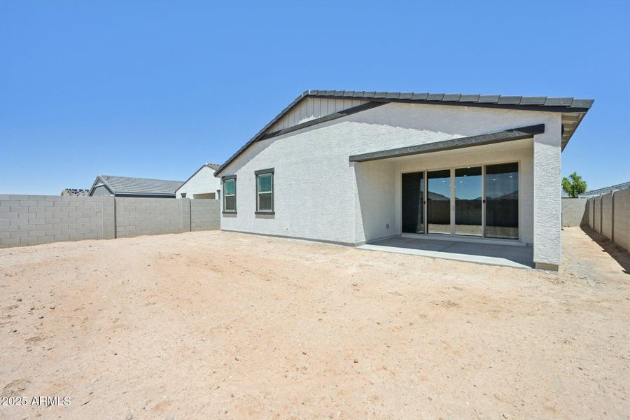 34-web-or-mls-W Bowker St-S2607-034