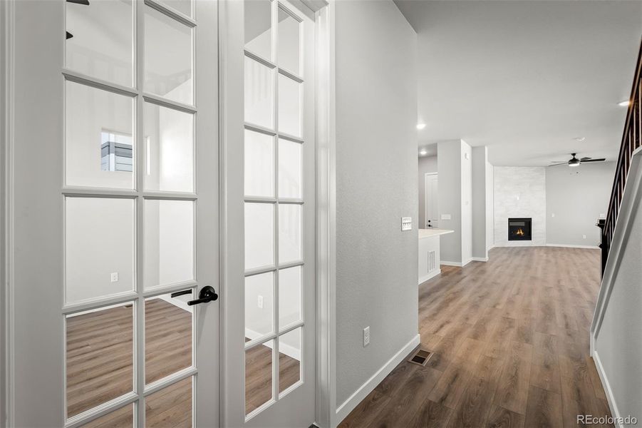 Spacious, unfurnished interior of a new home in Revel Crossing at Wolf Ranch – The Outlook Collection, Colorado Springs (Image 33).