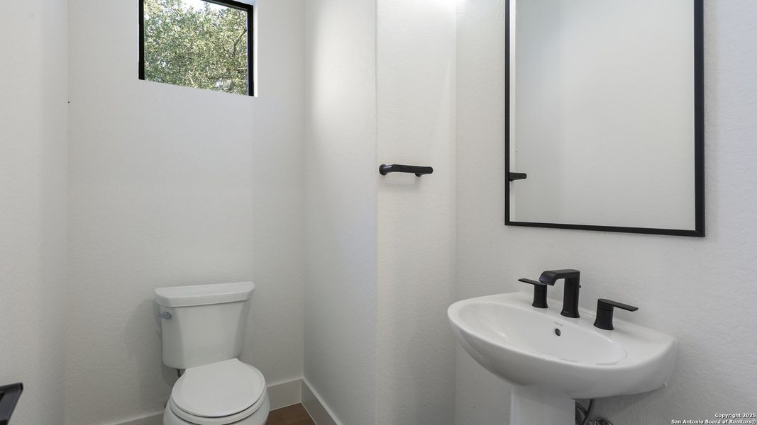 Furnished interior view inside a new home in , New Braunfels (Image 6).