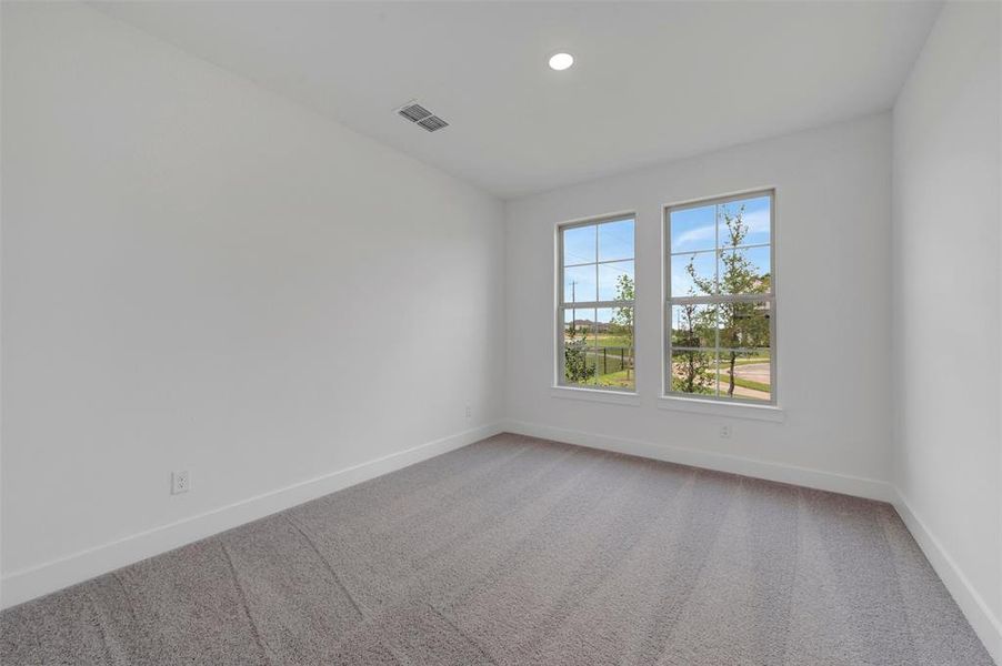 Spacious, unfurnished interior of a new home in Lilyana, Celina (Image 24).