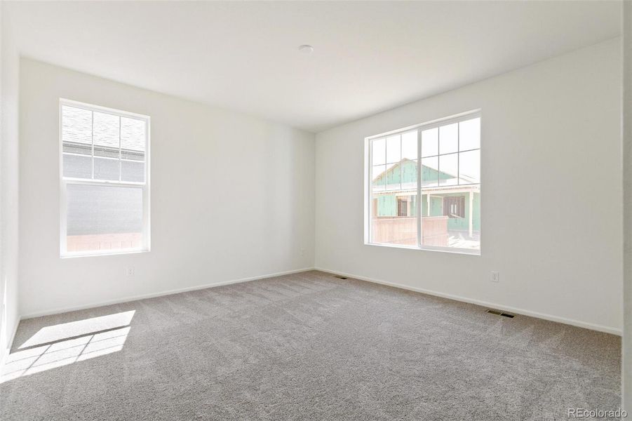 Spacious, unfurnished interior of a new home in Farmlore, Brighton (Image 22).