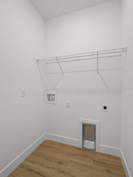 Spacious, unfurnished interior of a new home in , Ocklawaha (Image 13).