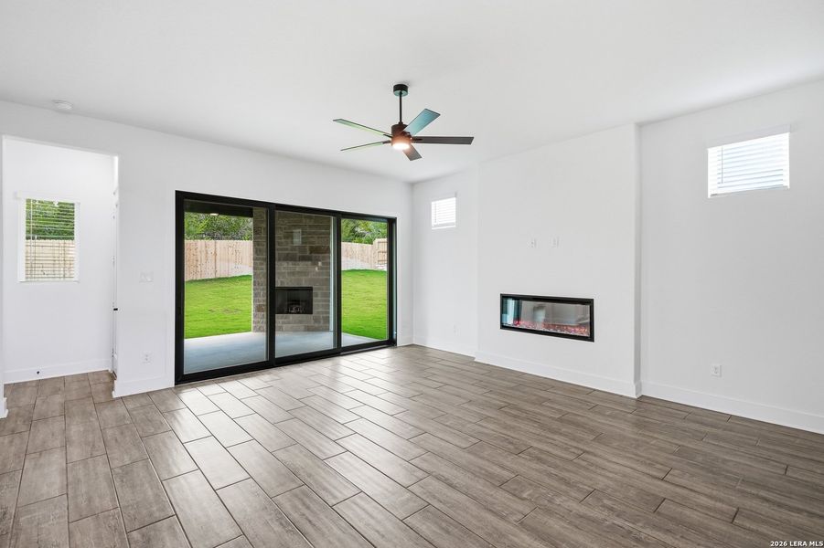 Spacious, unfurnished interior of a new home in The Reserve at Potranco Oaks, Castroville (Image 43).
