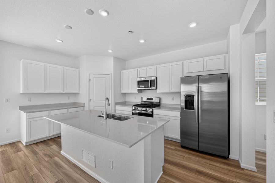 Furnished interior view inside a new home in Lake Bluff, Greeley (Image 4).