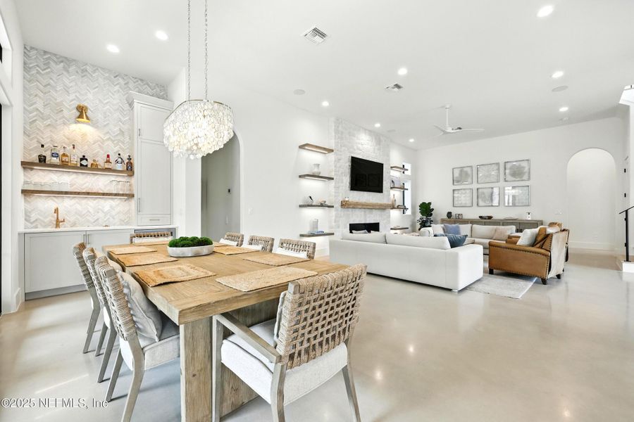 Furnished interior view inside a new home in , Ponte Vedra Beach (Image 47).