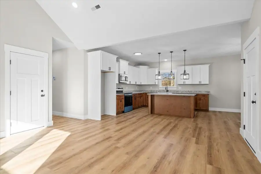 Furnished interior view inside a new home in , Dalton (Image 6).