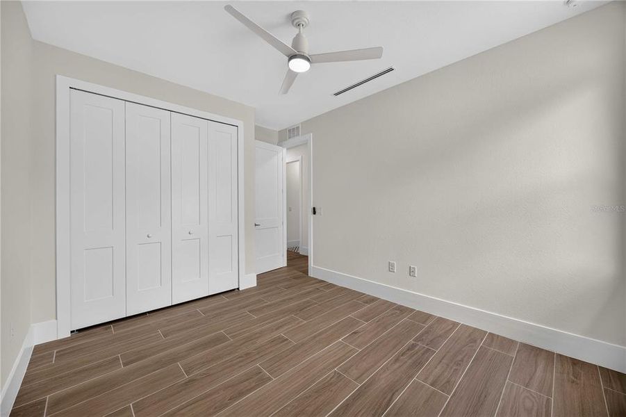 Spacious, unfurnished interior of a new home in , Port Charlotte (Image 25).