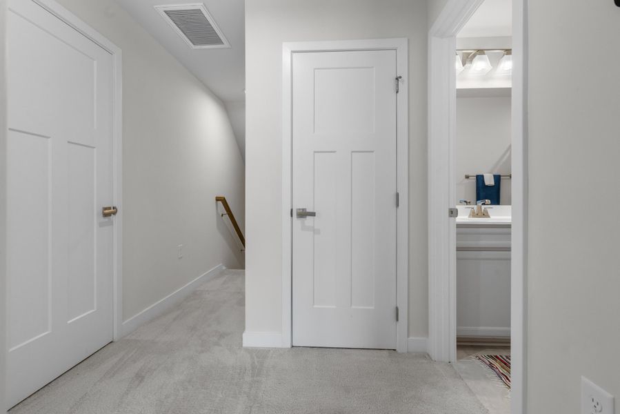 Image 38 of a home in .