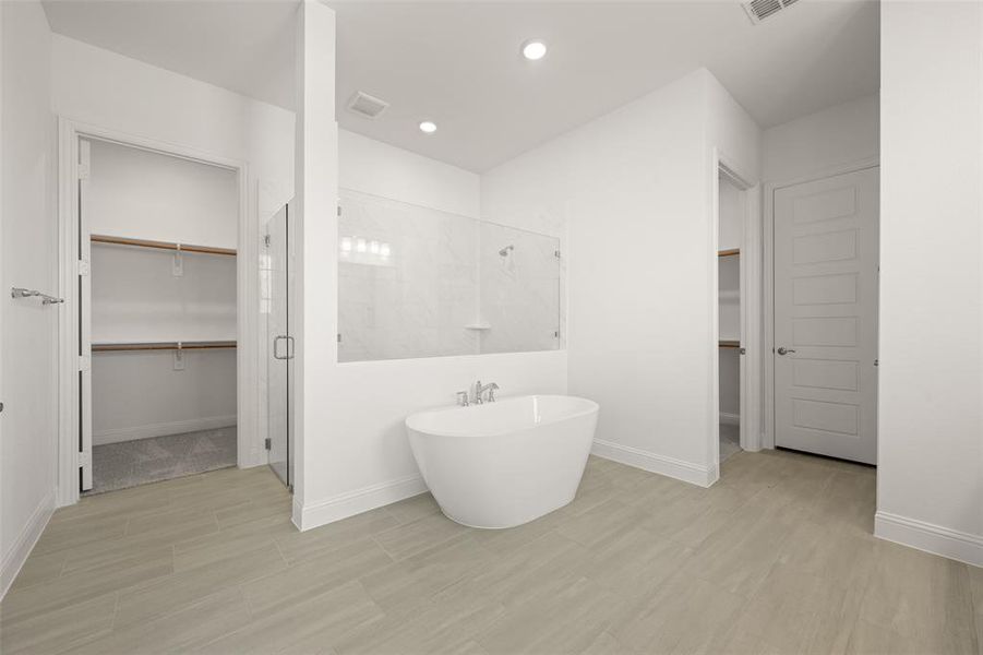 Furnished interior view inside a new home in Walsh Ranch 60', Fort Worth (Image 7). Furnished interior view inside a new home in Walsh Ranch 60', Fort Worth (Image 7).