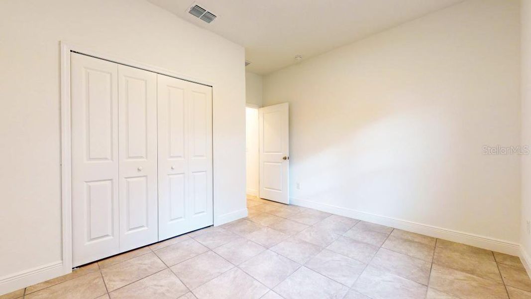 Spacious, unfurnished interior of a new home in , Dunnellon (Image 16).
