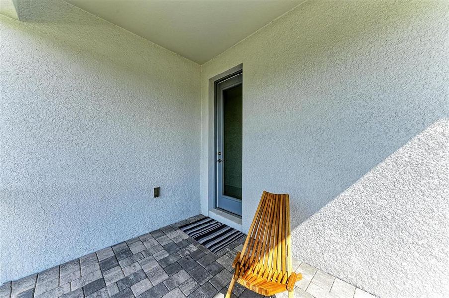 Exterior details and patio area of a home in , Sarasota (Image 3).