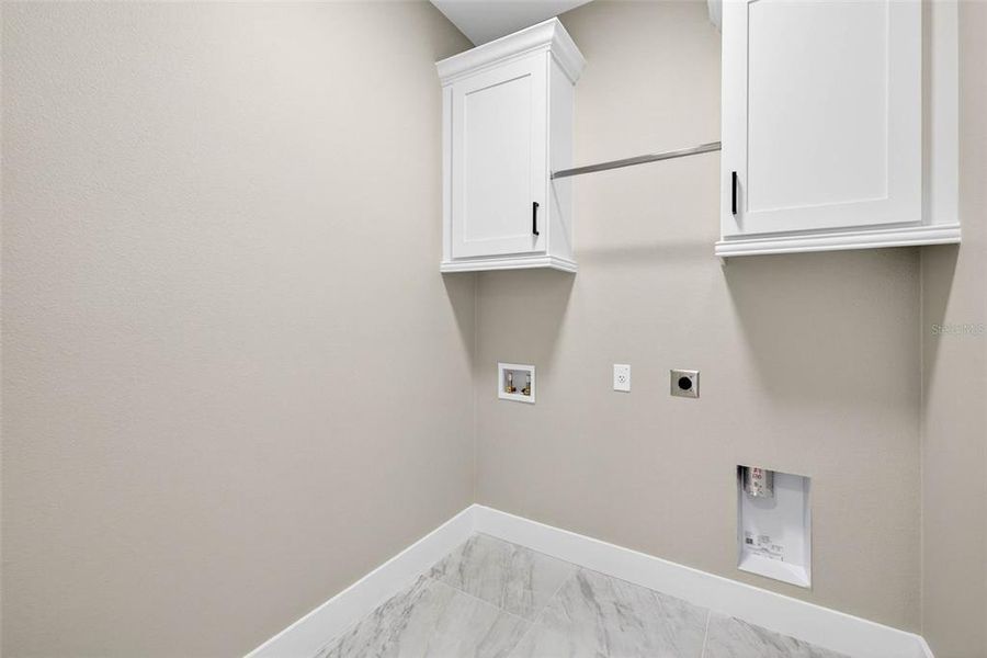 Spacious, unfurnished interior of a new home in , Masaryktown (Image 49).