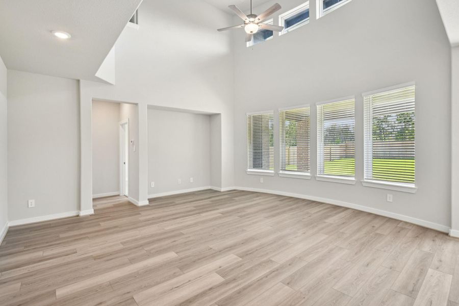 Photo is not of the actual home, but is an inspirational photo of builder’s model home and may depict options, furnishings, and/or decorator features that are not included Photo is not of the actual home, but is an inspirational photo of builder’s model home and may depict options, furnishings, and/or decorator features that are not included