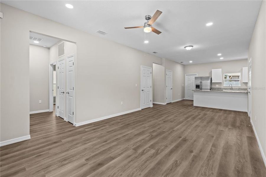 Spacious, unfurnished interior of a new home in , Tampa (Image 33). Spacious, unfurnished interior of a new home in , Tampa (Image 33).