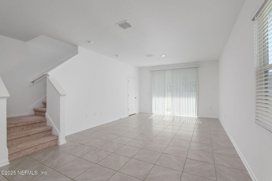 Spacious, unfurnished interior of a new home in Equinox East, Jacksonville (Image 12).