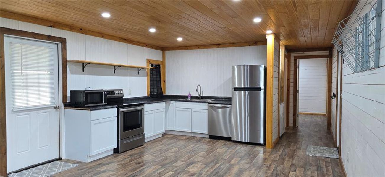 Furnished interior view inside a new home in , Yantis (Image 5).