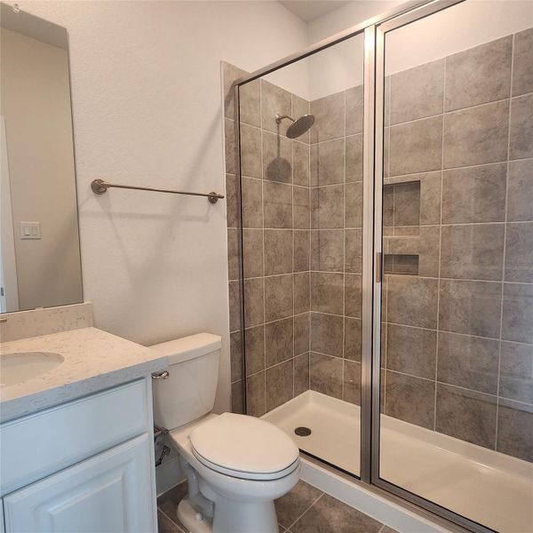 2nd bath room with large size shower 2nd bath room with large size shower
