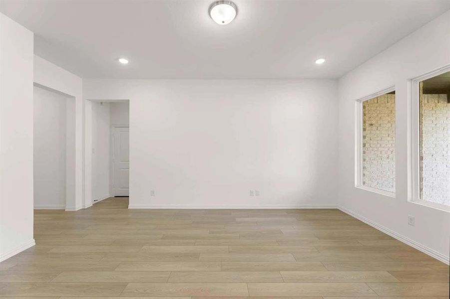 Spacious, unfurnished interior of a new home in Monticello Park, Princeton (Image 29).