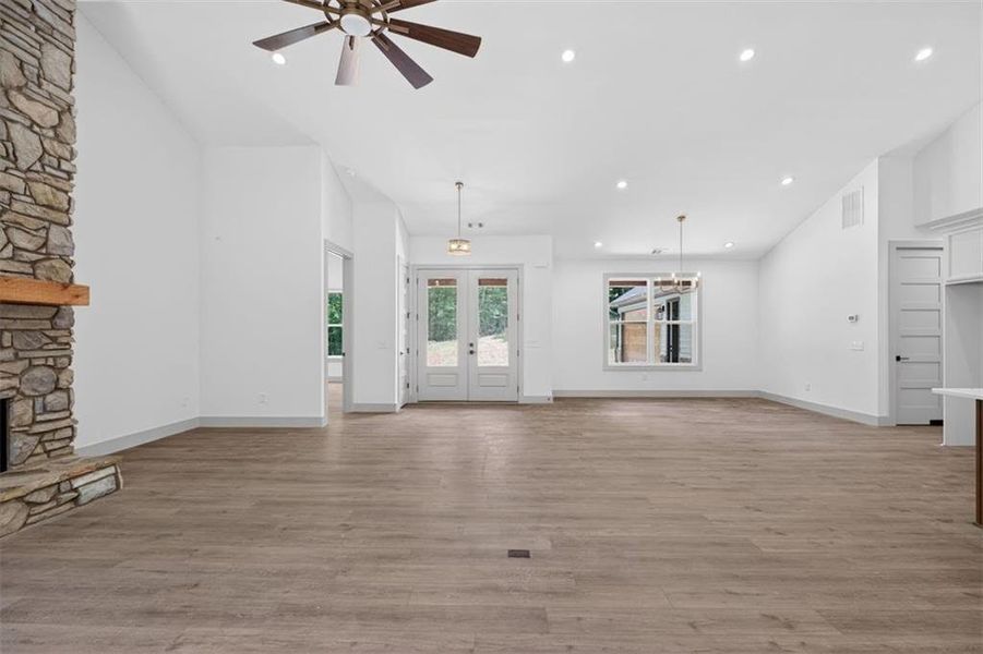 Spacious, unfurnished interior of a new home in , Bremen (Image 26).