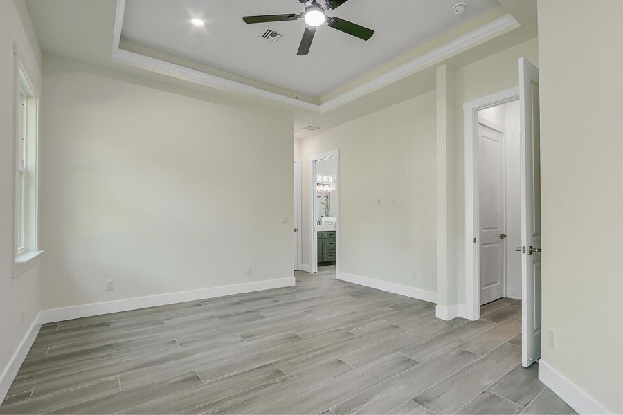 Spacious, unfurnished interior of a new home in , Fort Pierce (Image 41). Spacious, unfurnished interior of a new home in , Fort Pierce (Image 41).
