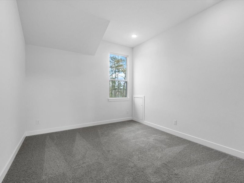 Representative image. Features, selections and colors may vary.