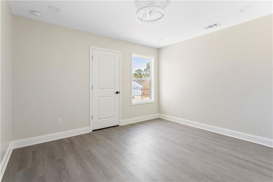 Spacious, unfurnished interior of a new home in , Atlanta (Image 20).
