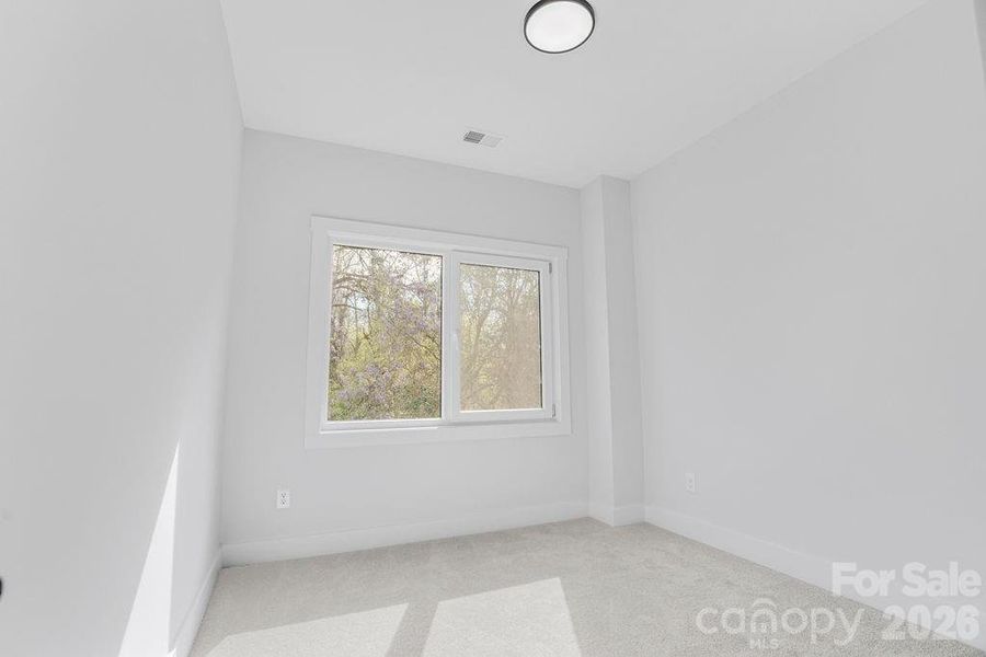 Spacious, unfurnished interior of a new home in , Gastonia (Image 19).