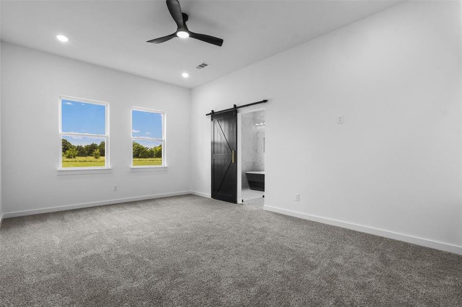 Spacious, unfurnished interior of a new home in , Quinlan (Image 21).
