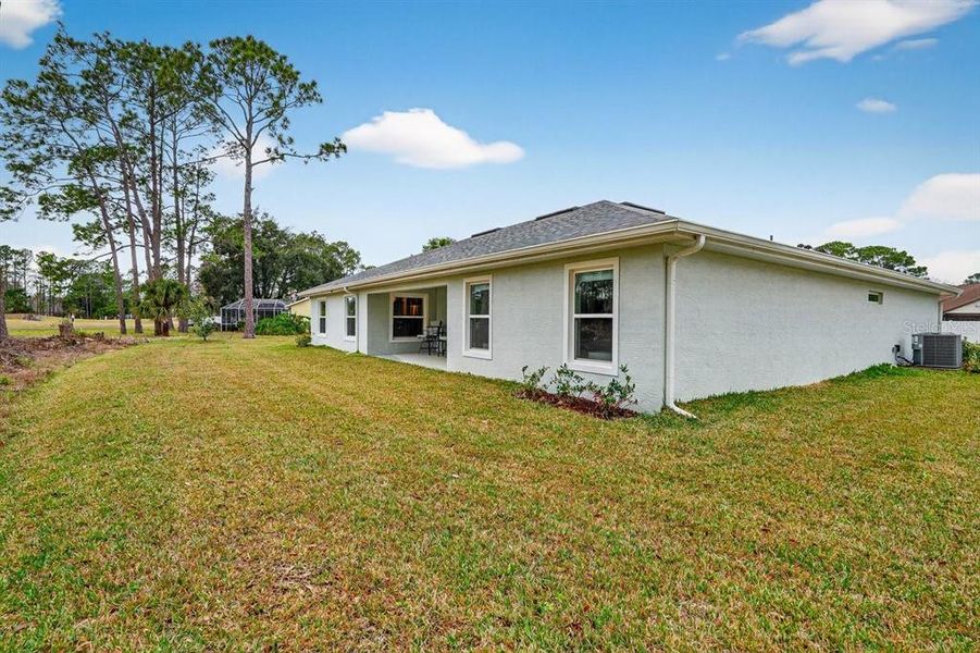 Exterior details and patio area of a home in , Palm Coast (Image 4).