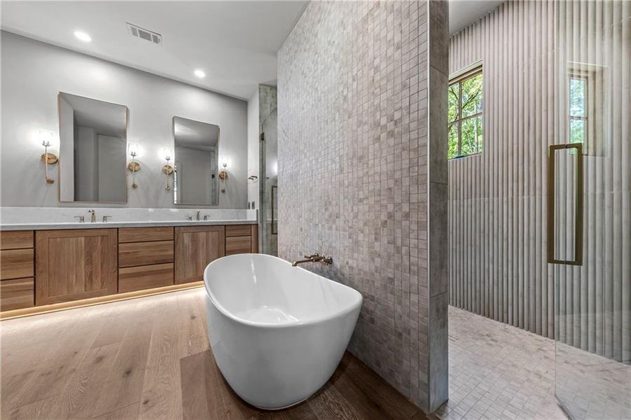 Furnished interior view inside a new home in , Greensboro (Image 43).