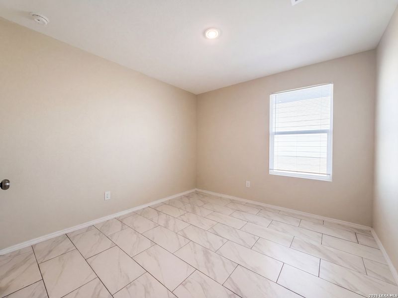 Spacious, unfurnished interior of a new home in Grace Valley, Marion (Image 21).