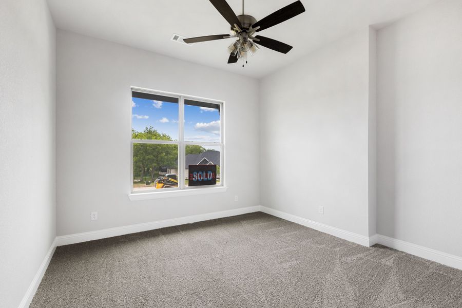 Representative unfurnished interior of a home built from the The Braden II by Doug Parr Custom Homes in Kessler Farms, Brock (Image 15).