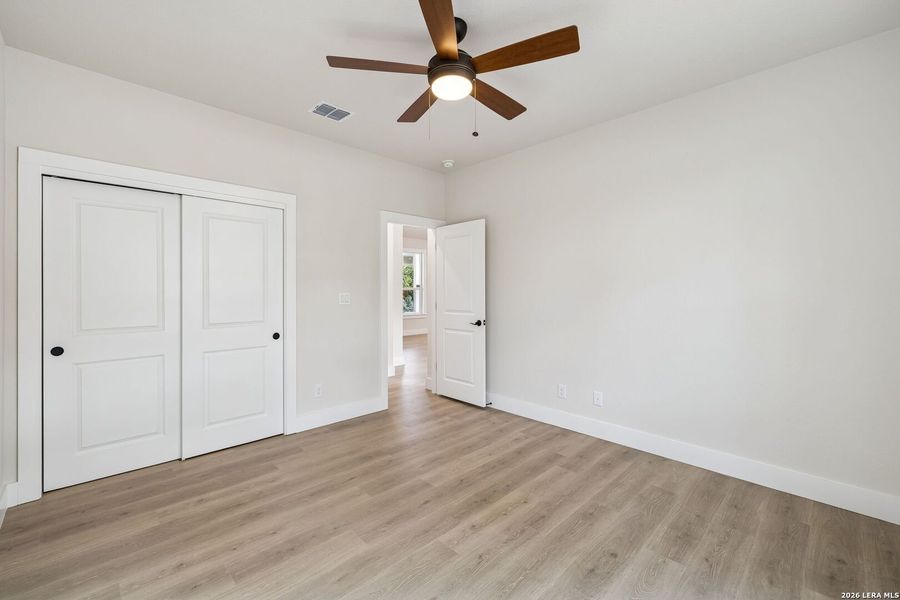 Spacious, unfurnished interior of a new home in , Fischer (Image 28).